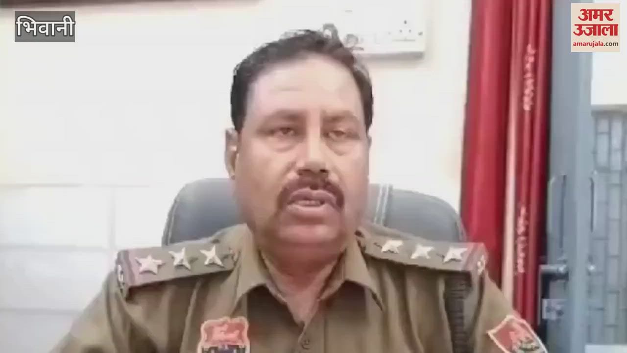 VIDEO : A mentally disturbed youth committed suicide by coming in front of a train in Bhiwani