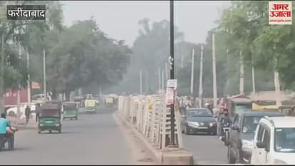 VIDEO : Car fell into 12 feet deep pit near Faridabad NIT