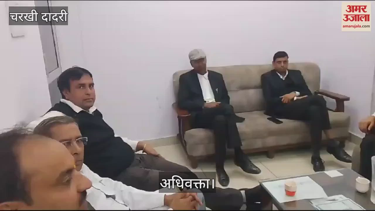 VIDEO : There is no lift facility in Dadri's advocate chamber building, advocates raised the demand