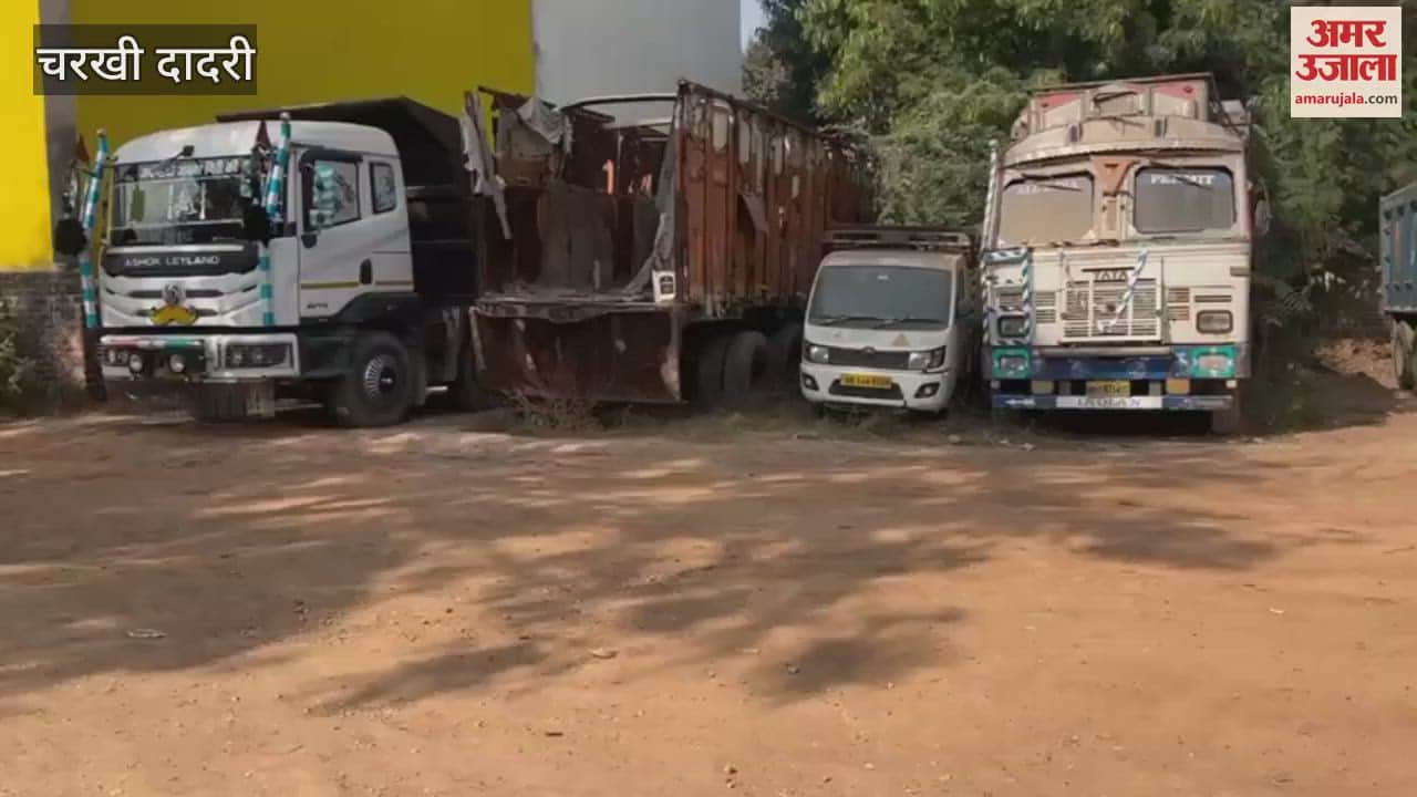 VIDEO : In Charkhi Dadri, a joint team seized 17 dumpers filled with building construction material, a case was registered against the drivers