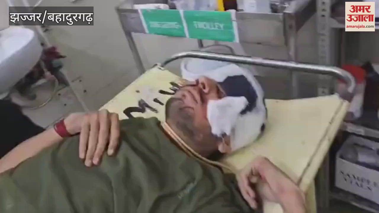 VIDEO : Bike rider escapes after hitting blind young men walking in Jhajjar