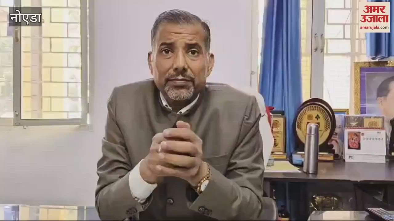 VIDEO : Five days left for the exam, hundreds of students are wandering to fill the form