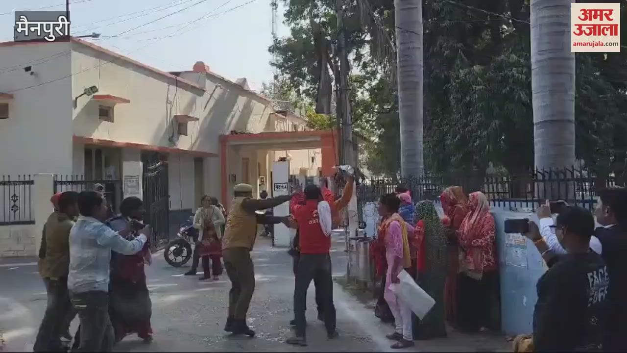 VIDEO : पुलिस बेहरी हो गई साहब...परिवार संग एसपी कार्यालय पहुंचा एक पिता, बोला-बेटे की हुई हत्या, जबरन कराया अंतिम संस्कार