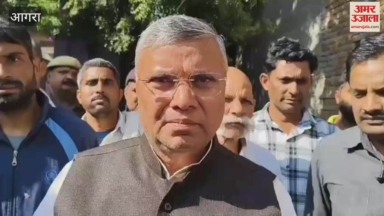 VIDEO : आगरा में हुई जिस मासूम की हत्या, उसके घरवालों से मिलने पहुंचे राज्य मंत्री धर्मवीर प्रजापति; दिया ये आश्वासन