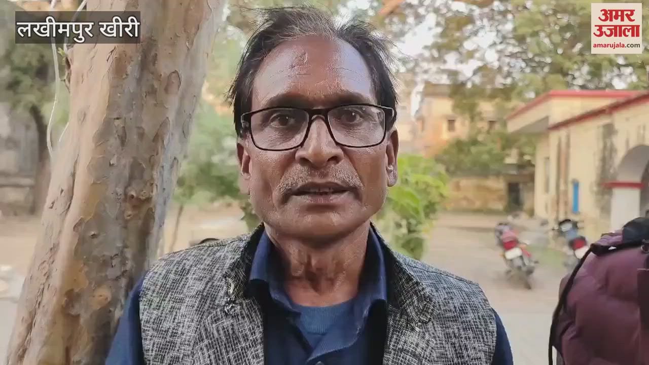 VIDEO : Injured snake stitched cut by doctor in Lakhimpur Kheri