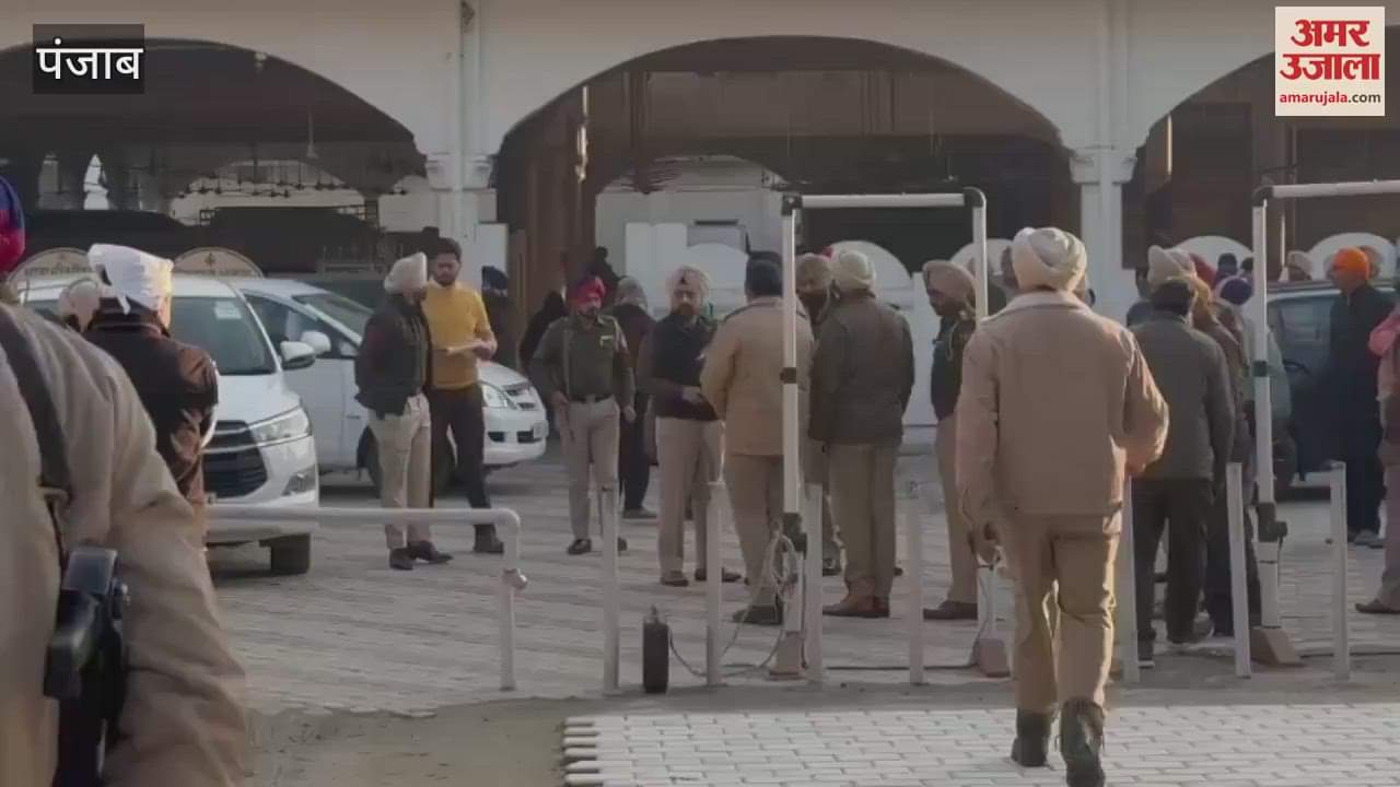 VIDEO : Sukhbir Badal sewa in Sri Kesgarh Sahib today all update