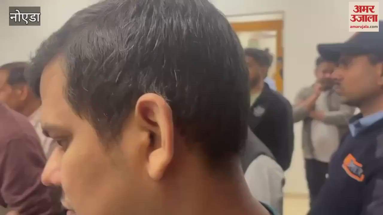 VIDEO : Builder on backfoot after protest by residents of Jaypee Green Aman Society