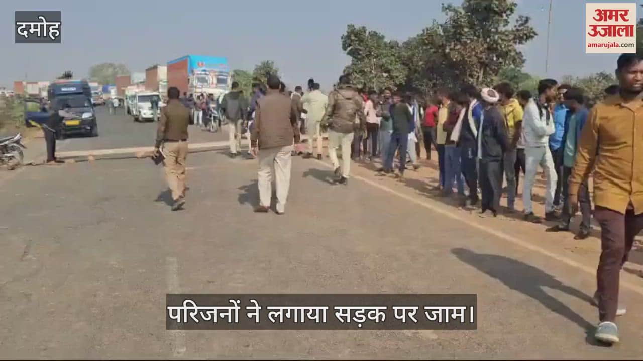 Two brothers going to buy fertilizer were crushed to death by a truck in Damoh