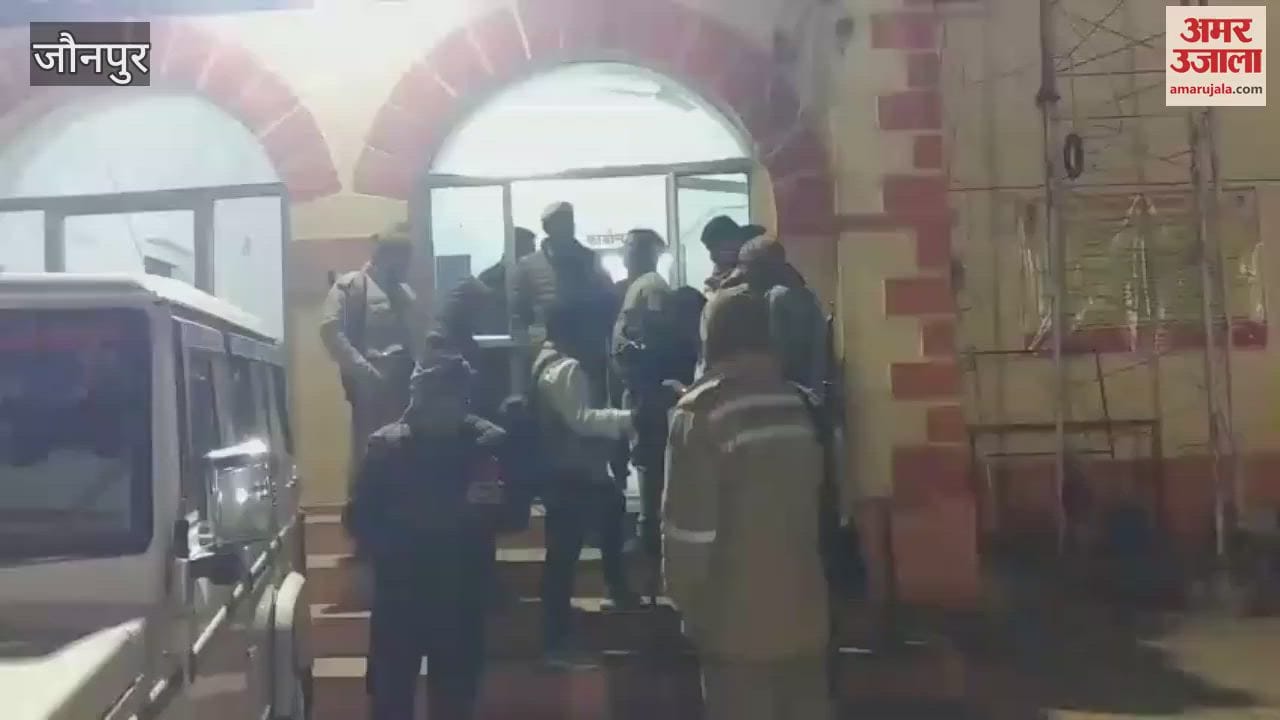 VIDEO : Bangalore police reached Jaunpur in Atul death case action of notice Nikita house