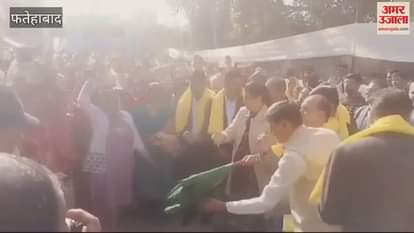 VIDEO : नगर शोभा एवं कलश यात्रा को उपायुक्त मनदीप कौर ने झंडी दिखाकर किया रवाना
