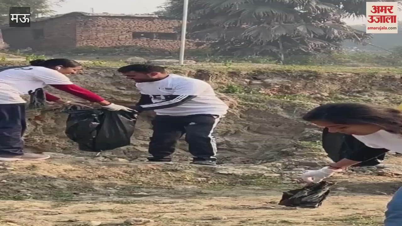 VIDEO : Vikasarth student activists cleaned banks of river Tamsa and created awareness