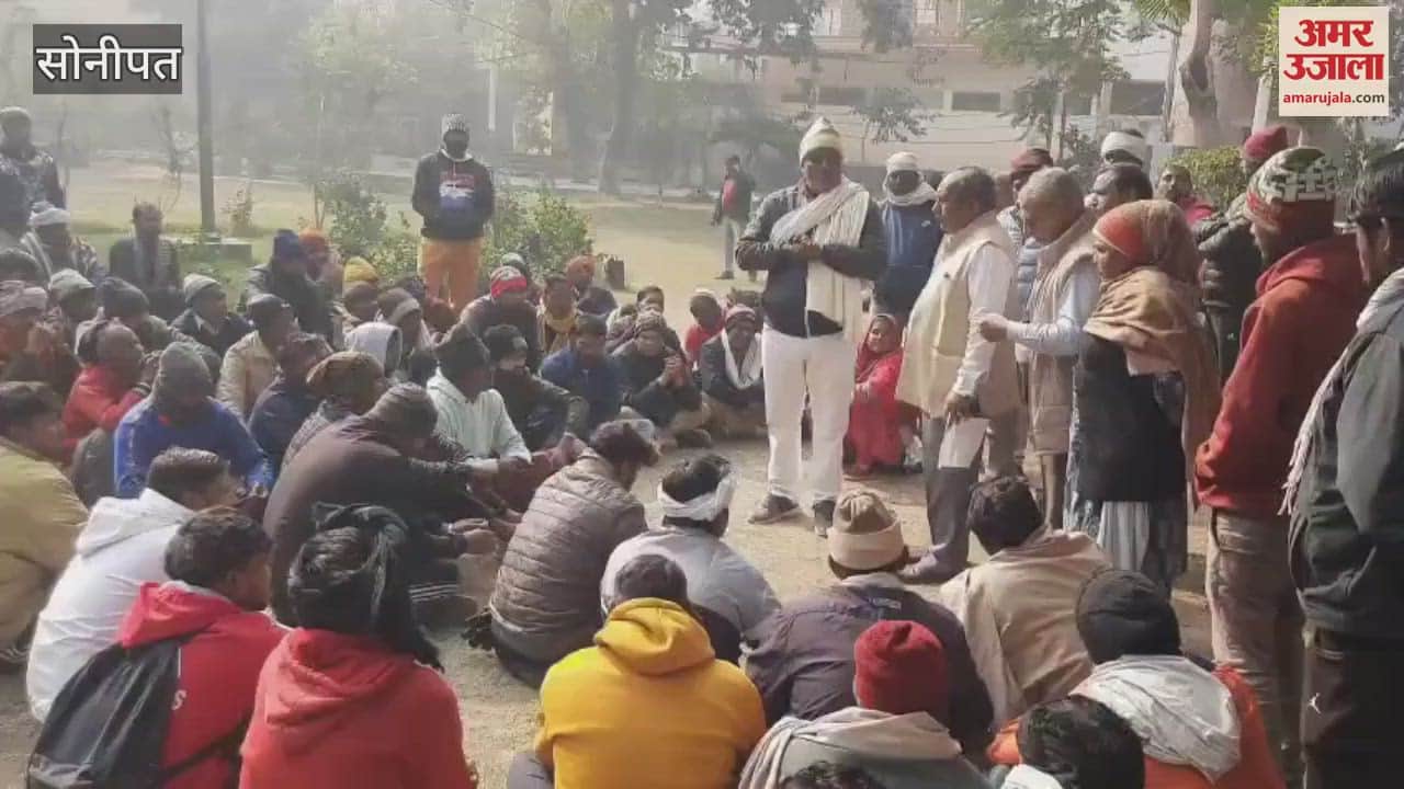 VIDEO : heaps of garbage are piling up in city Due to the strike in Sonipat