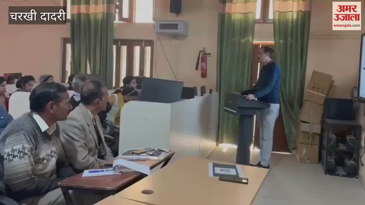 VIDEO : In Dadri, DEEO gave instructions to teams for mega monitoring