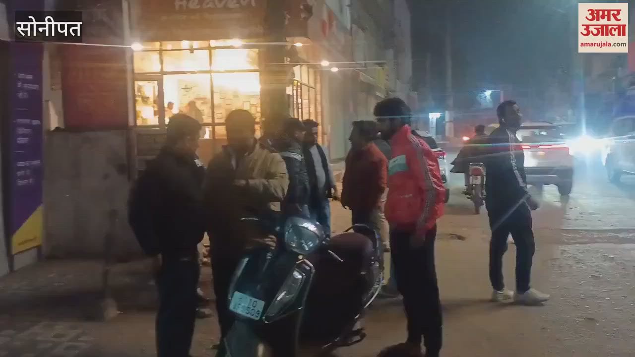 VIDEO : दुकानदार की आंखों में मिर्च पाउडर डालकर लूटी नकदी