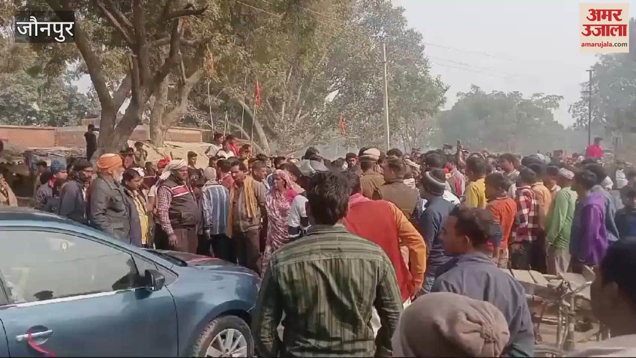 VIDEO : government vehicle hit young man traffic jam after accident force from police stations reached