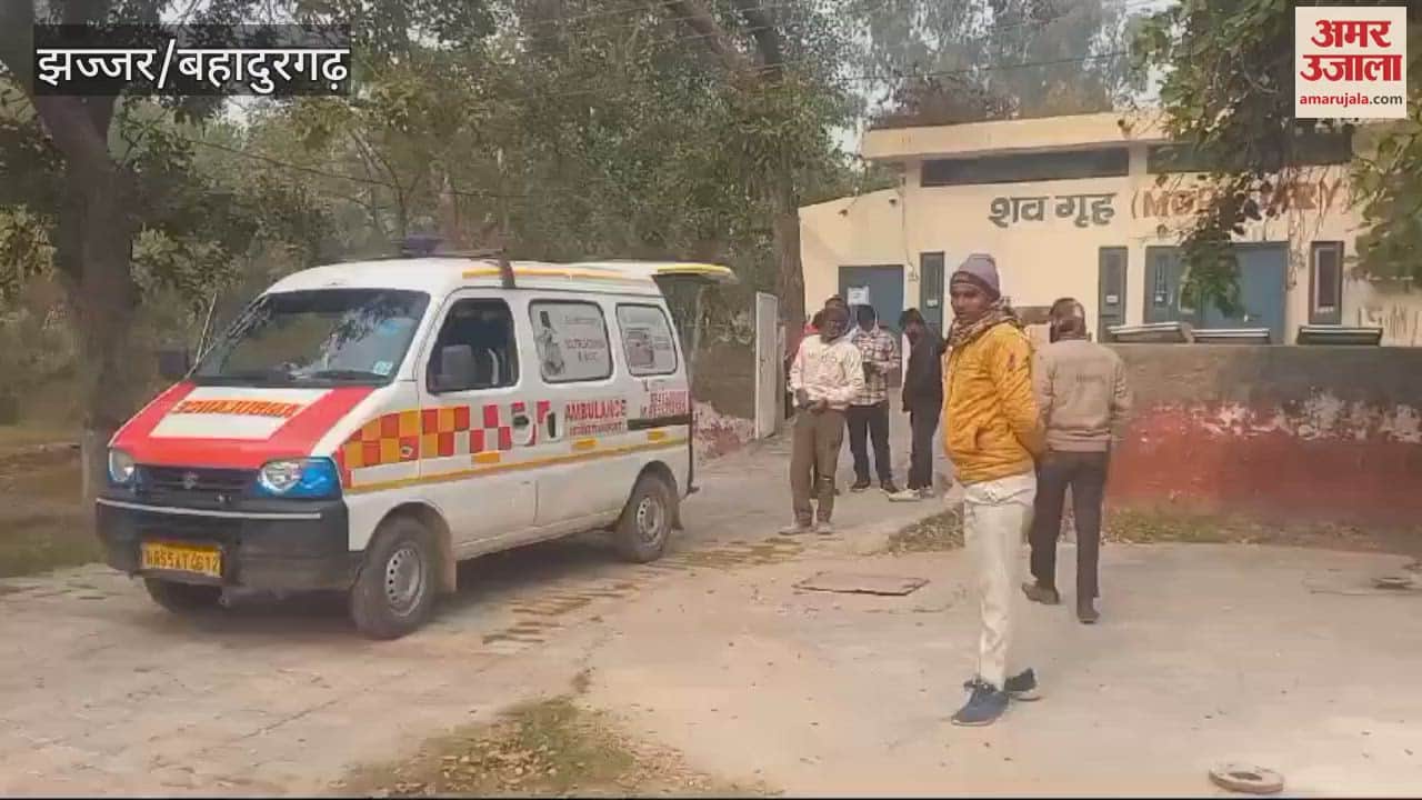 VIDEO : speeding bus hit a cyclist in Jhajjar, migrant labourers died