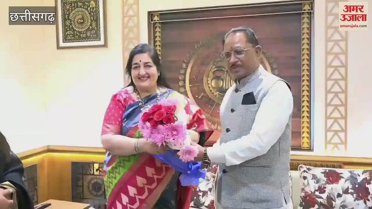 VIDEO : पद्मश्री अनुराधा पौडवाल ने सीएम विष्णुदेव साय से इन मुद्दों पर की बातचीत, देखें वीडियो