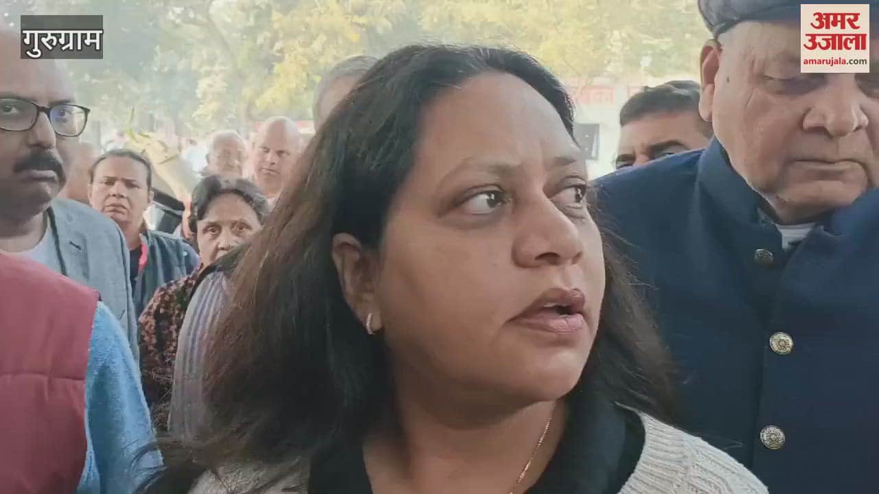 VIDEO : Memorandum against the builder to Industry Minister Rao Narbir Singh