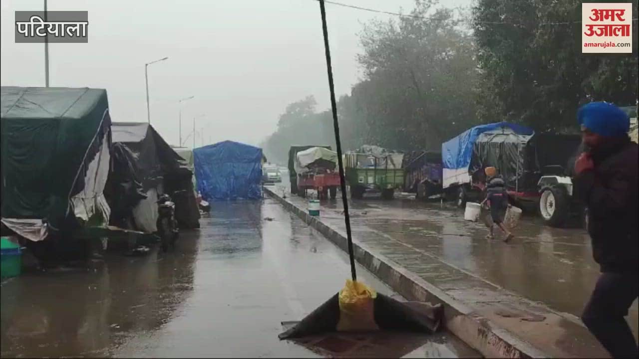 VIDEO : खनौरी बॉर्डर पर धरने पर किसान, बारिश में टपक रही तीरपाल, बढ़ी परेशानी