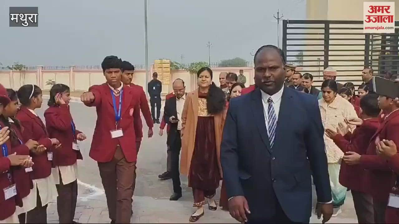 VIDEO : मंडलायुक्त रितु माहेश्वरी ने किया अटल पटल का शुभारंभ