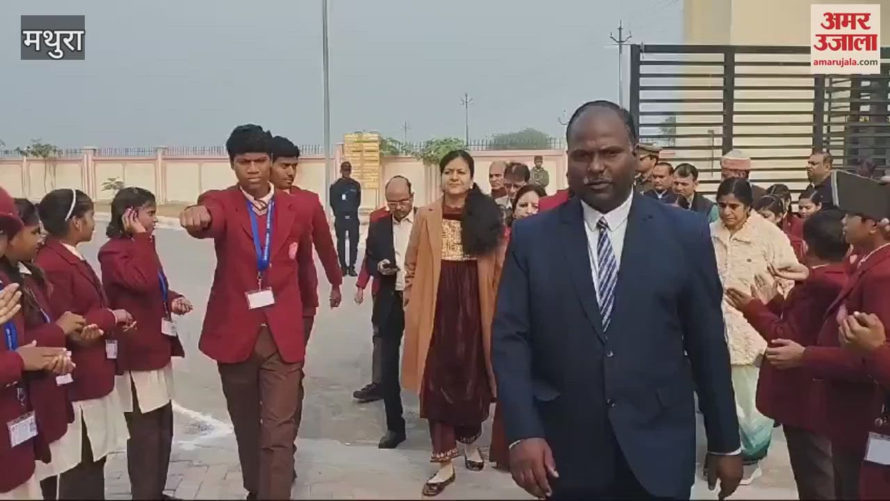 VIDEO : मंडलायुक्त रितु माहेश्वरी ने किया अटल पटल का शुभारंभ