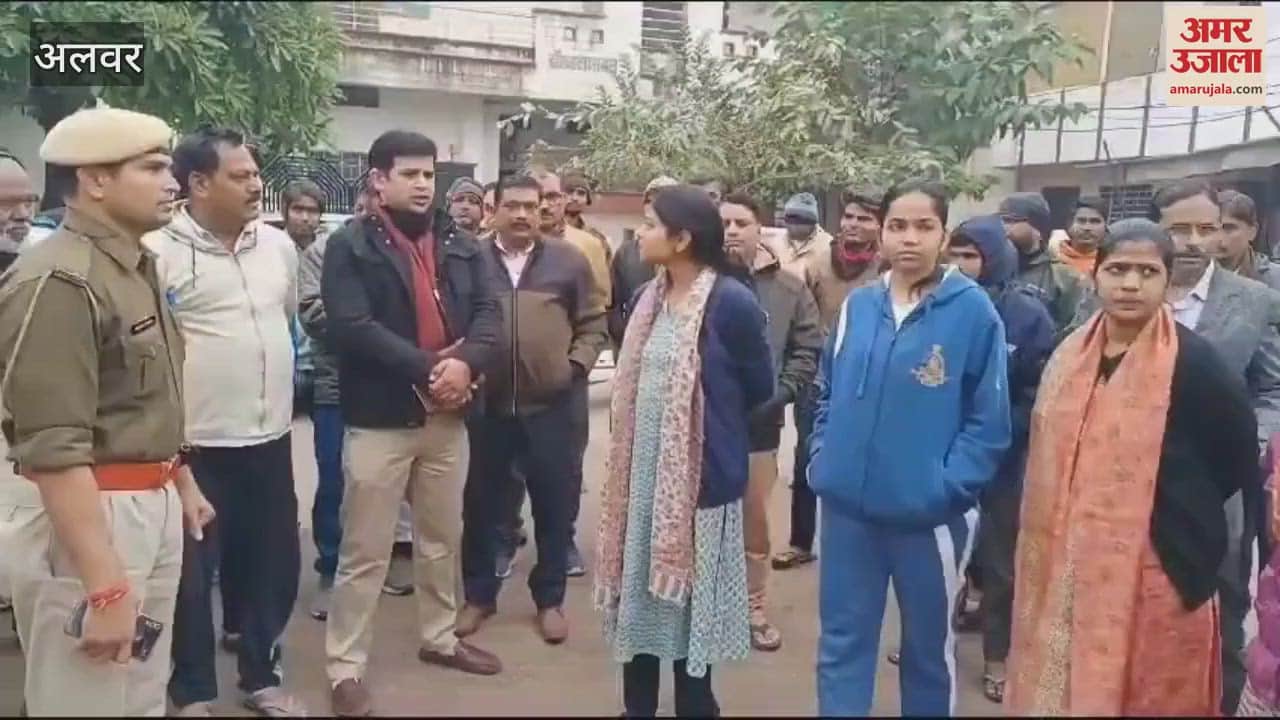 Collector Dr. Artika Shukla visited Alwar city gave instructions to improve cleanliness system