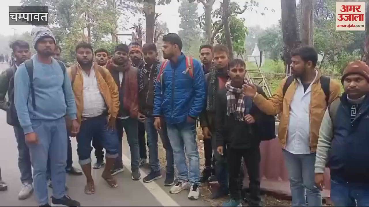 VIDEO : सड़क से नीचे उतरा श्रद्धालुओं से भरा वाहन, हादसा बचा