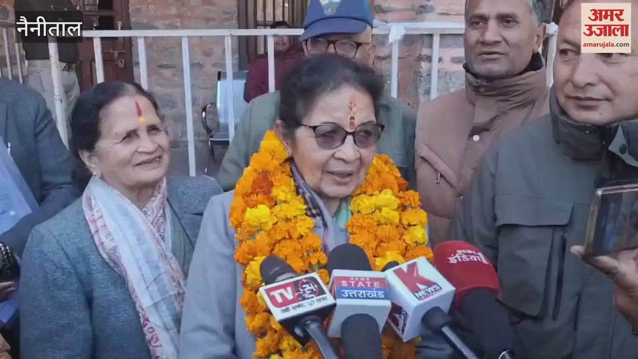 VIDEO : नैनीताल में अध्यक्ष पद के लिए कांग्रेस से सरस्वती खेतवाल ने किया नामांकन