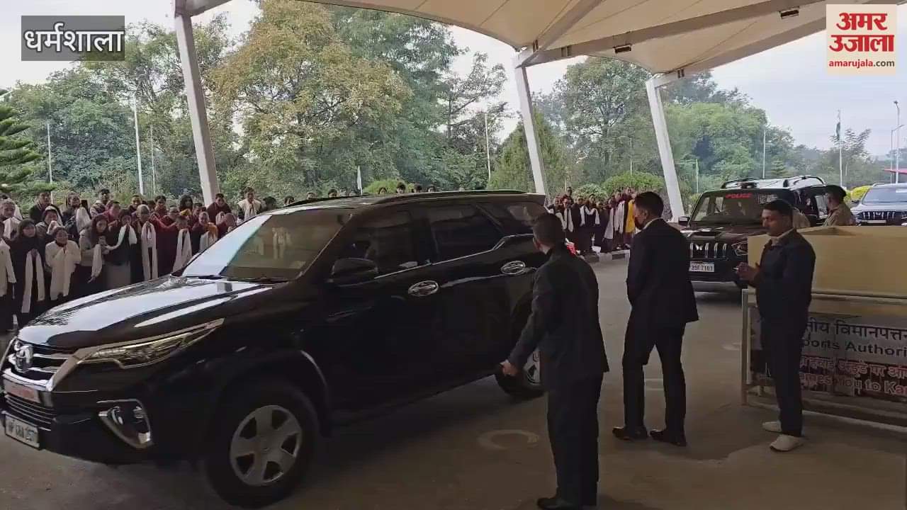 VIDEO : Tibetan spiritual leader Dalai Lama left for Belakuppe in Karnataka