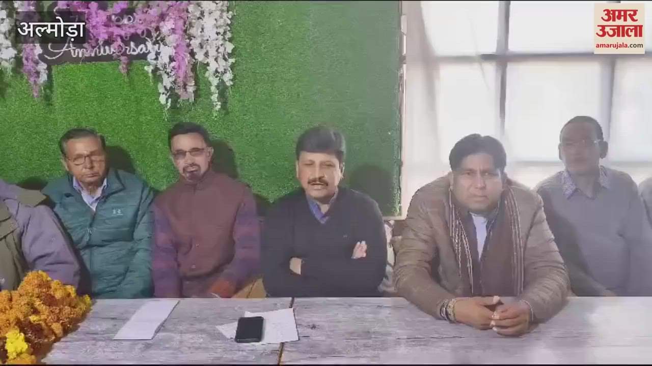 VIDEO : आप के जिलाध्यक्ष और महामंत्री ने थामा कांग्रेस का दामन, विधायक मनोज तिवारी ने दिलाई सदस्यता