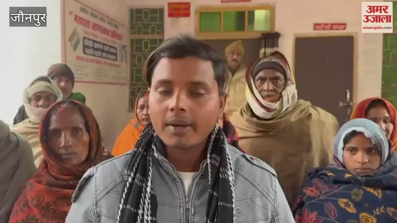 VIDEO : officers meet protesters shooting incident villagers protested police accused changing report