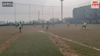 VIDEO : Players are trying hard to win the Sonipat football competition