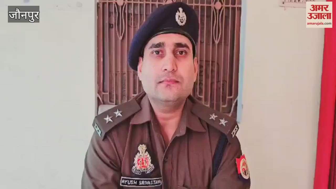 VIDEO : truck coming from opposite direction crushed three people in jaunpur body remains road chaos ensued