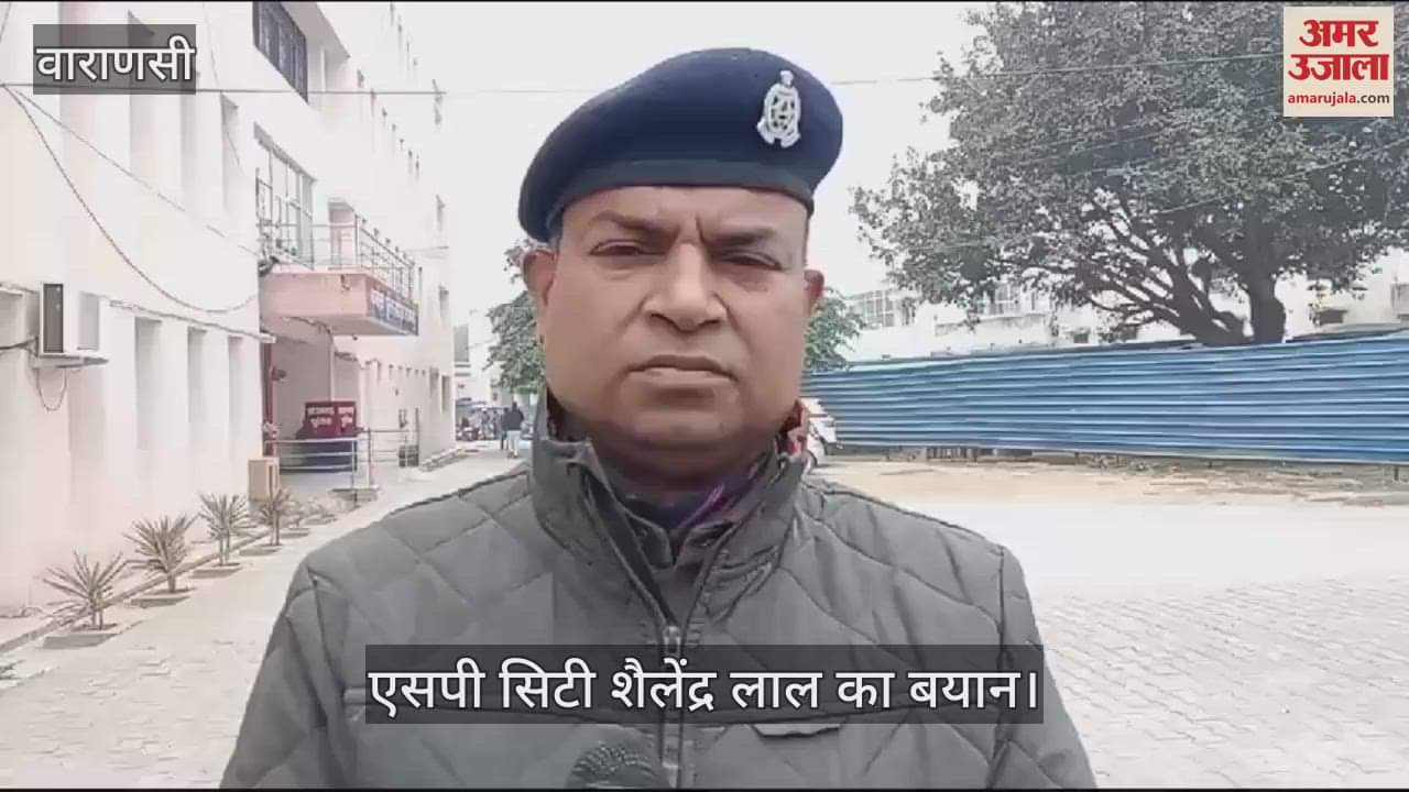 VIDEO : Road accident in Azamgarh, car rammed into truck from behind on Purvanchal Expressway