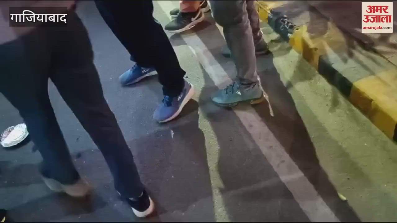 VIDEO : Ghaziabad Municipal Corporation is shifting those sleeping outside in cold to shelters