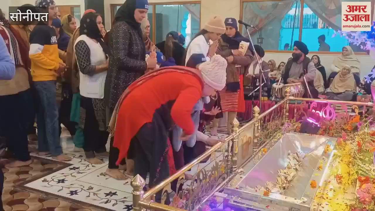 VIDEO : Kirtan in Gurdwara Sahib on the occasion of Prakash Parv in Sonipat