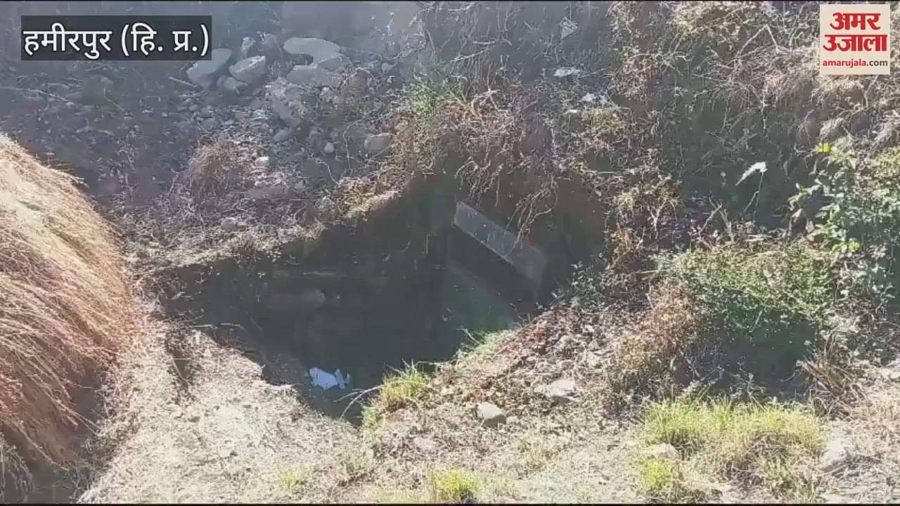 VIDEO : There is shortage of drinking water in primary school Bari since last four months