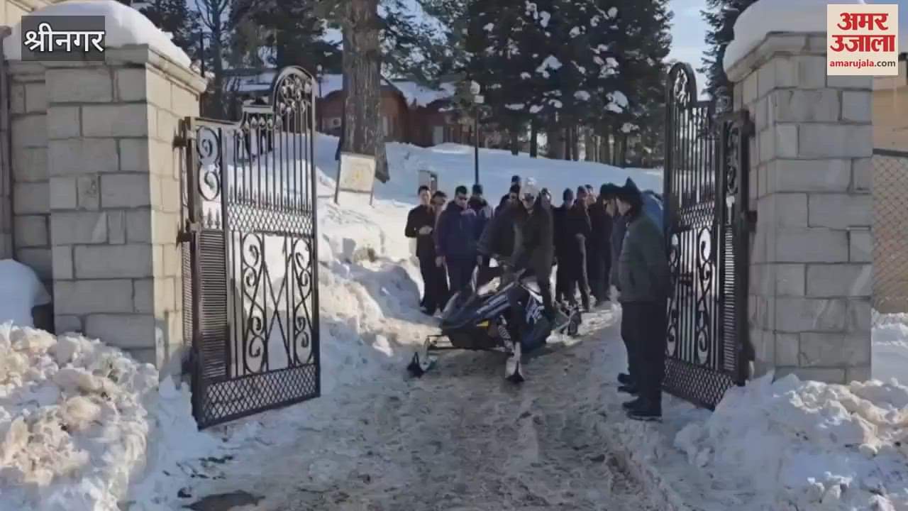 VIDEO : CM Omar Abdullah enjoyed skiing in Gulmarg,