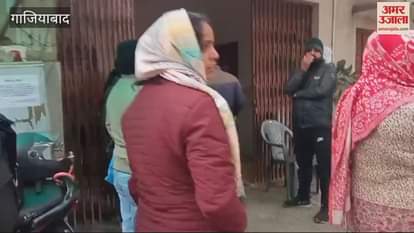 VIDEO : Distribution of allotment letters for admission under RTE in Ghaziabad.