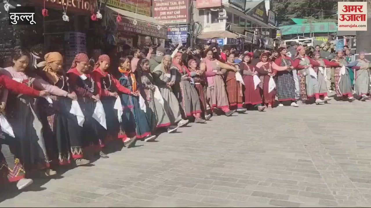 VIDEO : 270 women performed a group dance on Manali Mall Road