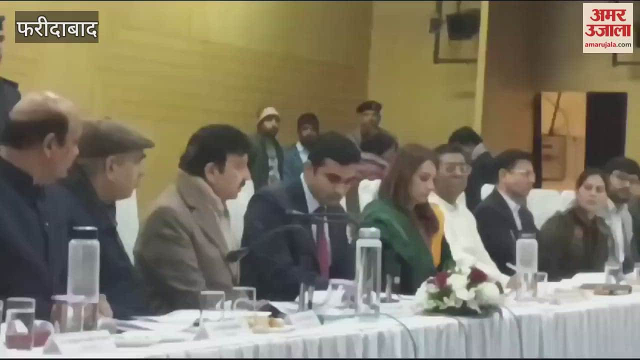 VIDEO : Cabinet Minister Rao Narveer Singh heard  complaints of people in meeting