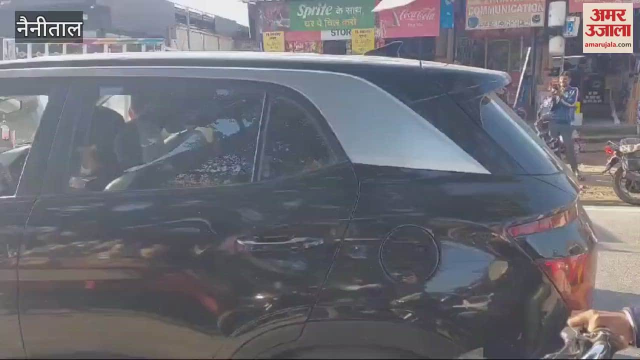 VIDEO : युवक ने शराब पीकर मचाया उत्पात, बीच सड़क पर सो गया...लग गया जाम; लोग परेशान