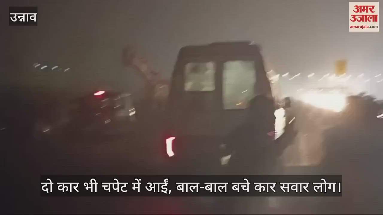 VIDEO : trolley loaded with ballast crossed the divider and overturned on a truck, one dead