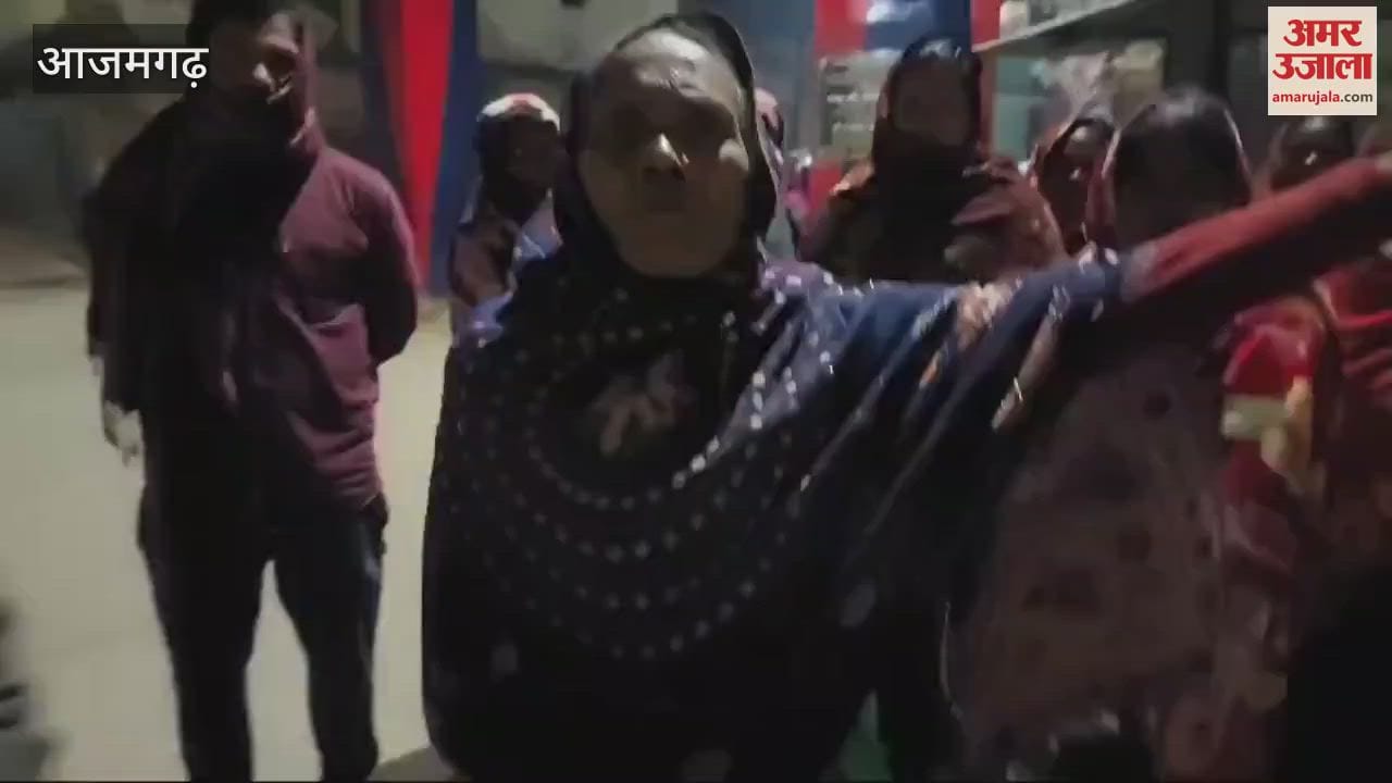 VIDEO : Electricity team cut connection in azamgarh assaulted two people taken custody