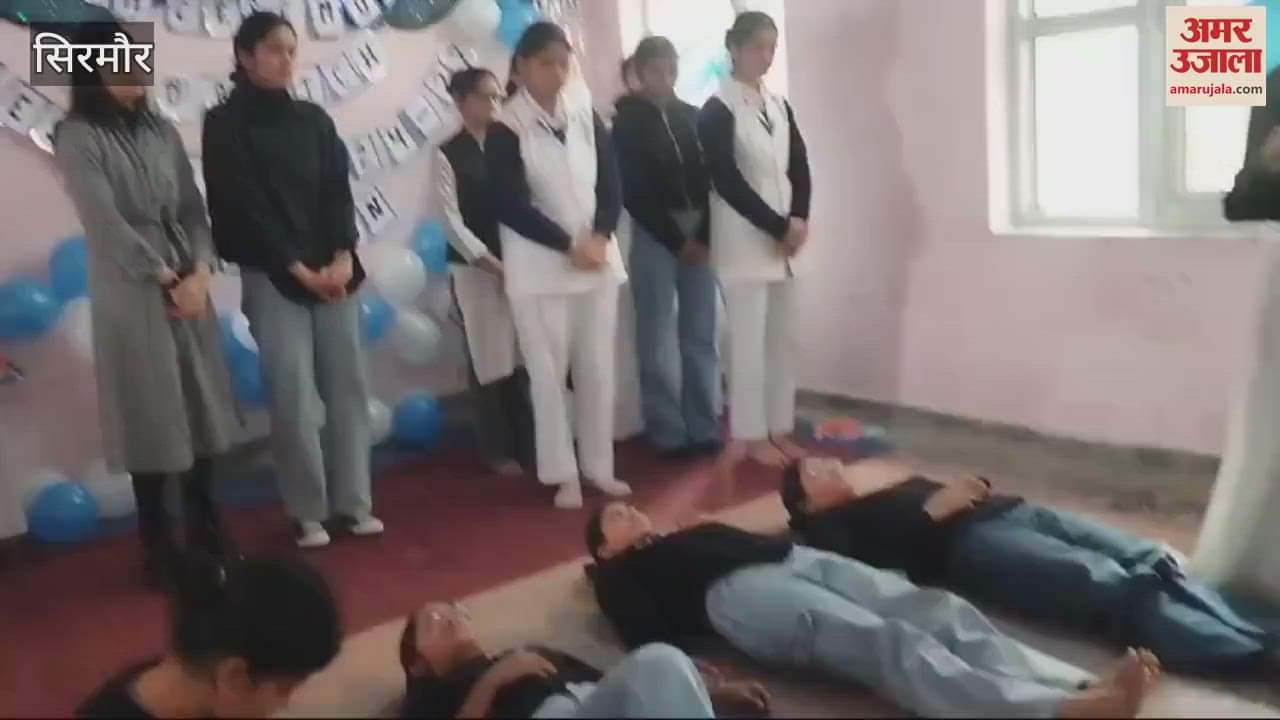 VIDEO : In the nursing school of Medical College Nahan the trainees took an oath to follow the path shown by Florence Nightingale