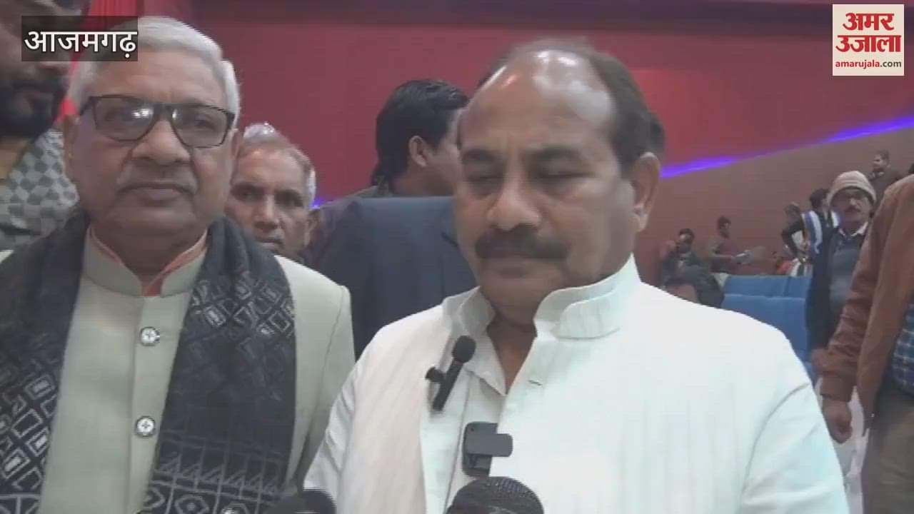 VIDEO : minister handed Gharauni certificate to farmers in azamgarh disputes reduce implementation