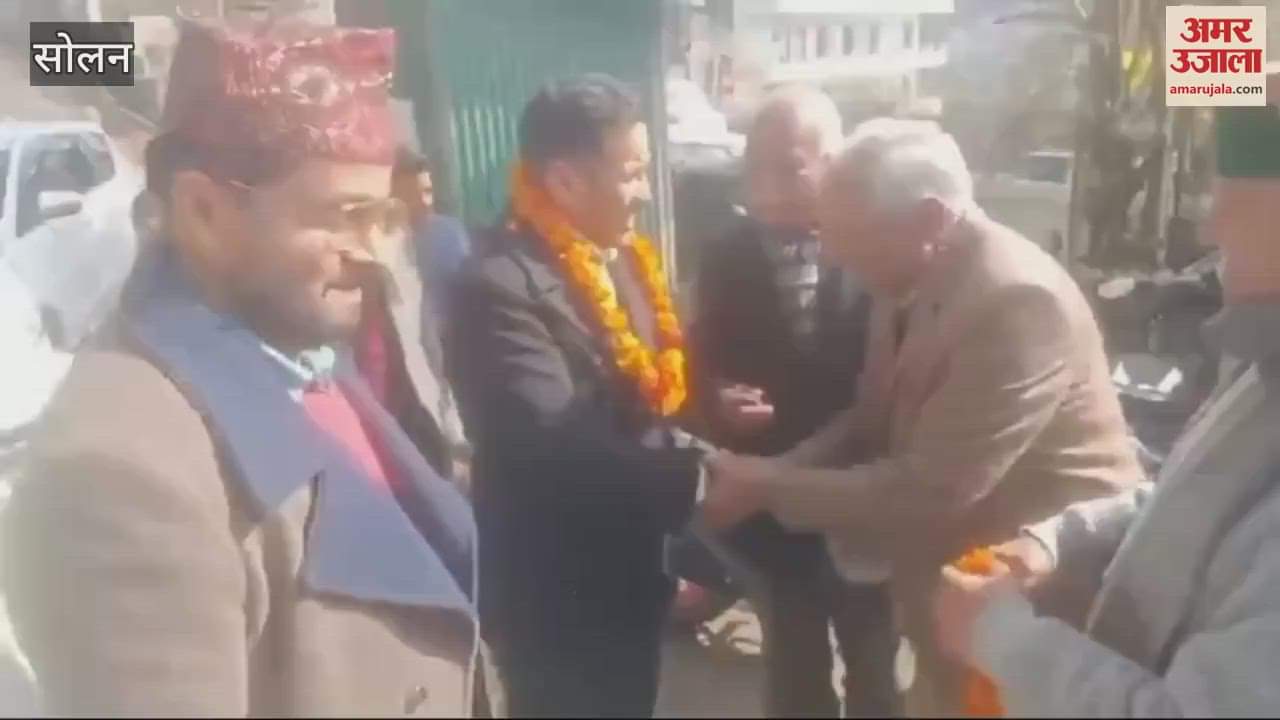 VIDEO : Minister Vikramaditya Singh targeted the jairam thakur and said that he is making statements to stay in the headlines