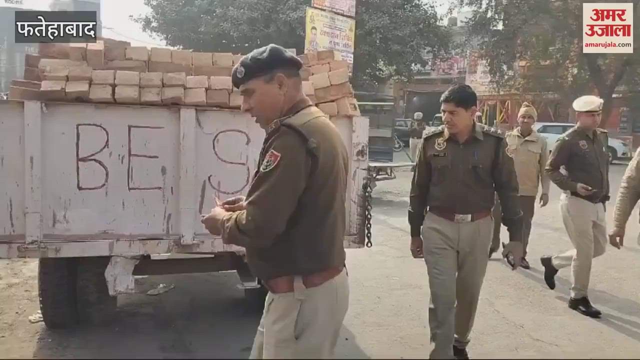VIDEO : under leadership of DSP,  traffic police installed reflectors on vehicles In Tohana of Fatehabad