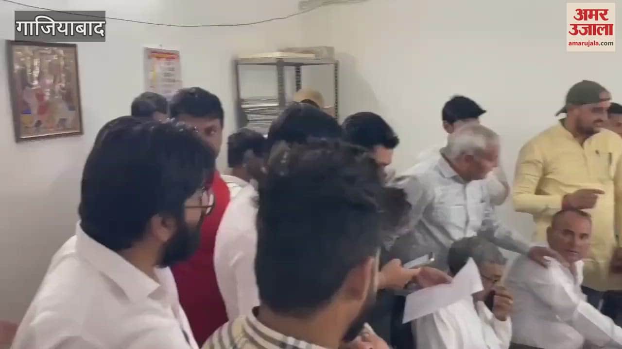 VIDEO : People troubled by power cuts gheraoed power substation