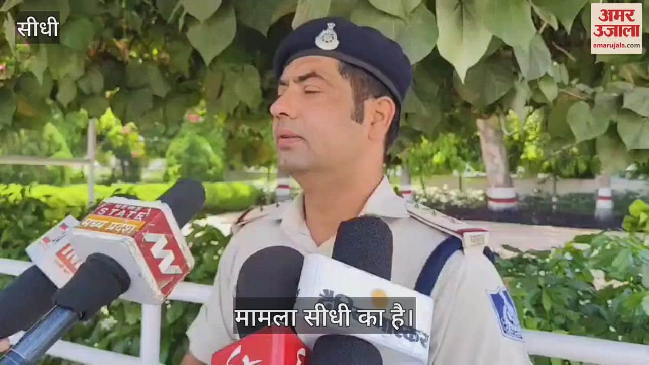 Strange act on Baba Saheb's statue in Sidhi, mentally deranged youth arrested